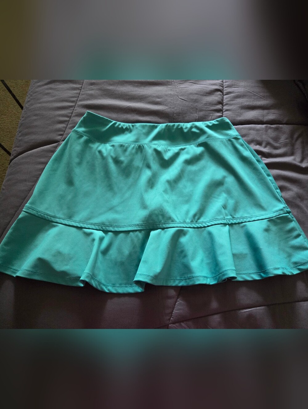 Tommy Bahama Golf Teal Ruffle Hem Skort